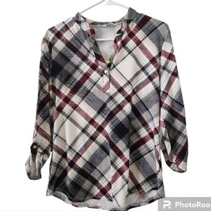 NEW quarter sleeve shirt